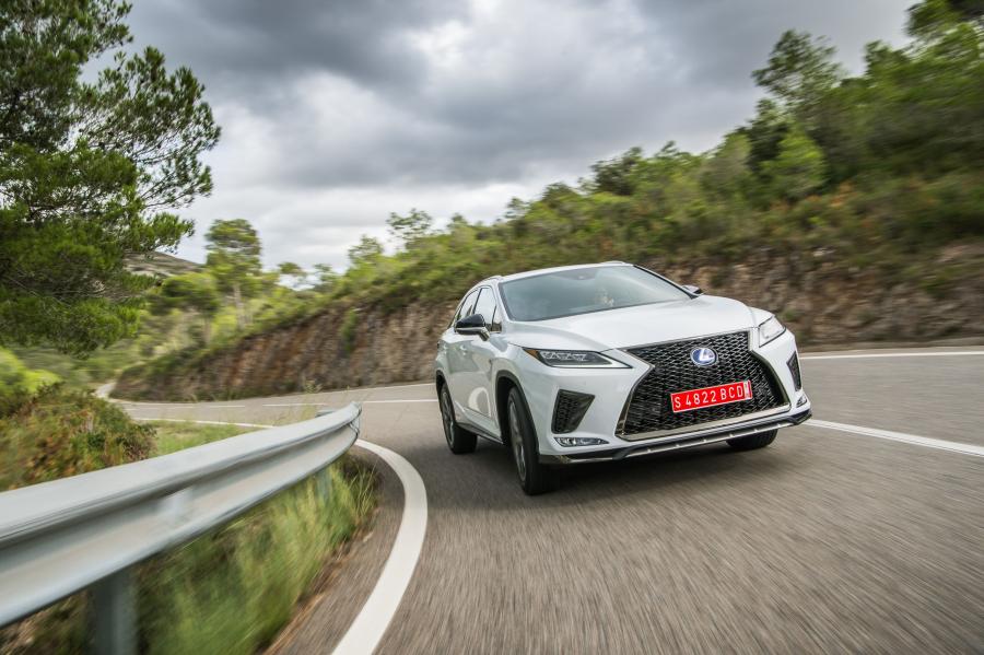  Lexus RX450h F-Sport 2019 года  (WW) (фото 38 из 42)